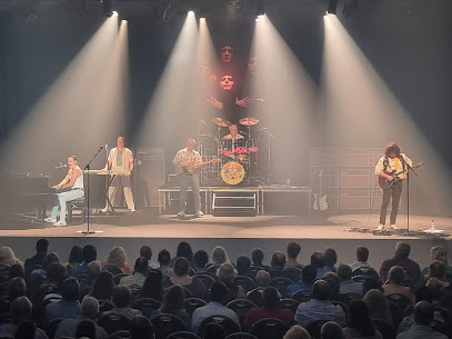 Cosy, long-running performance venue hosting live music, community events & theatrical shows.